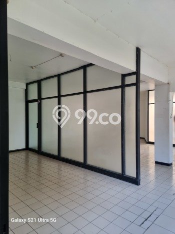 Ruko Usaha Dijual di Genteng Surabaya LT 101m2 & LB 300m2 Ruko Usaha Dijual di Genteng Surabaya LT 101m2 & LB 300m2