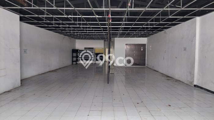 Unit Ruko Dijual di Surabaya LT 224m2 & LB 200m2 Unit Ruko Dijual di Surabaya LT 224m2 & LB 200m2