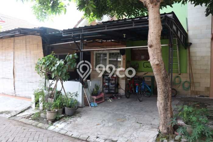 For Sale Rumah 3 Kamar Lokasi Ideal Bagus dan Strategis di Sidoarjo For Sale Rumah 3 Kamar Lokasi Ideal Bagus dan Strategis di Sidoarjo