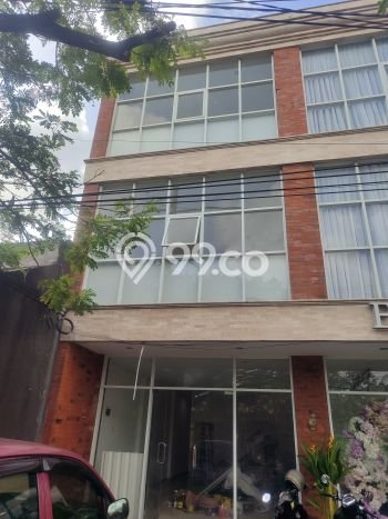 Ruko Dijual di Denpasar Barat Denpasar dengan Luas Bangunan 171m2 Ruko Dijual di Denpasar Barat Denpasar dengan Luas Bangunan 171m2