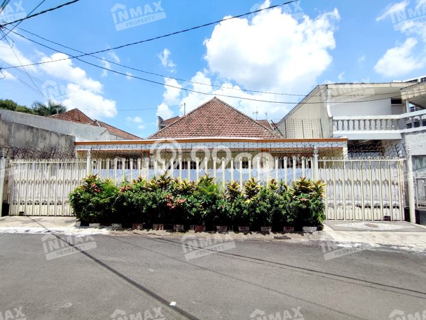 Siap Huni Rumah Mewah 5 Kamar di Klojen Dekat ke Mana Pun Siap Huni Rumah Mewah 5 Kamar di Klojen Dekat ke Mana Pun