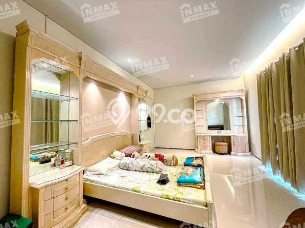 Disewakan! Rumah 5 Kamar Tidur &
4 Kamar Mandi di Araya, Malang Disewakan! Rumah 5 Kamar Tidur &
4 Kamar Mandi di Araya, Malang