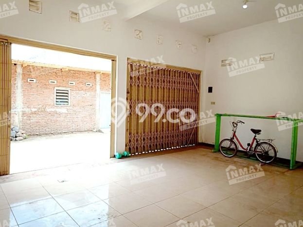 Hunian Cantik Modern Lb 220m2 di Kedungkandang, Malang Hunian Cantik Modern Lb 220m2 di Kedungkandang, Malang