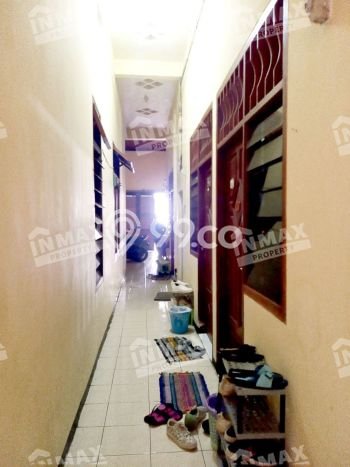 KESEMPATAN TERBAIK! Rumah Asri di Lowokwaru, LT 297m2m² LB 400m2m² KESEMPATAN TERBAIK! Rumah Asri di Lowokwaru, LT 297m2m² LB 400m2m²