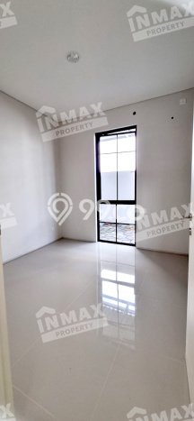 PILIHAN TEPAT! Rumah di , 1 KM, Akses Sekolah, Luas 90m2m² LB 52m2m² PILIHAN TEPAT! Rumah di , 1 KM, Akses Sekolah, Luas 90m2m² LB 52m2m²