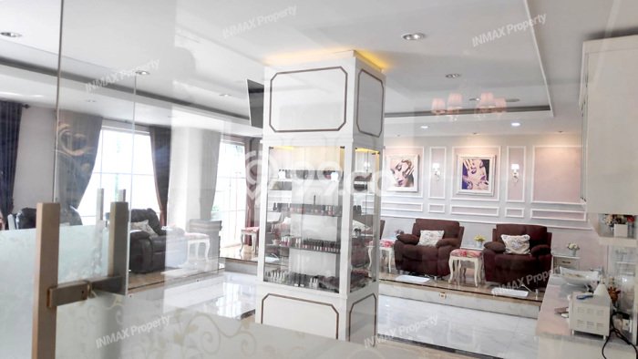Hunian Luxury Dijual di Malang Fasilitas Premium Hunian Luxury Dijual di Malang Fasilitas Premium