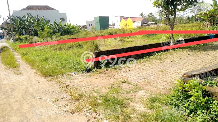 Tanah Komersial Dijual di Pakis Malang 306m2 Tanah Komersial Dijual di Pakis Malang 306m2