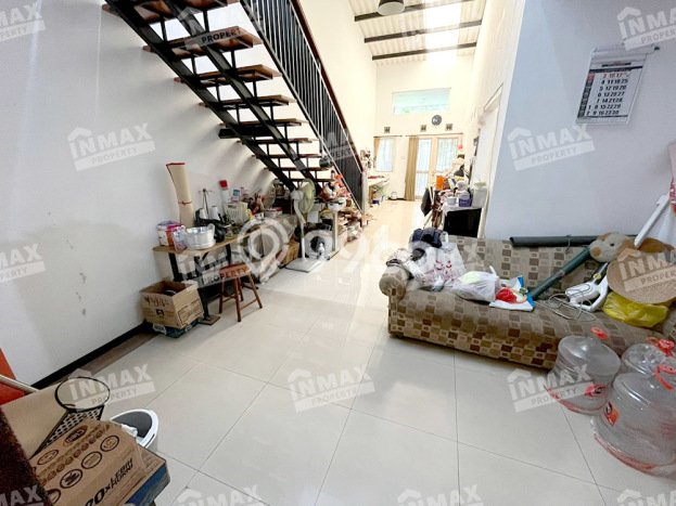 Rumah Luas Asri 3 KT Siap Pakai di Araya Malang Rumah Luas Asri 3 KT Siap Pakai di Araya Malang