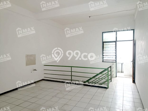 Area Ramai! Ruko Dijual di Klojen untuk Bisnis Luas Bangunan 188m2 Area Ramai! Ruko Dijual di Klojen untuk Bisnis Luas Bangunan 188m2
