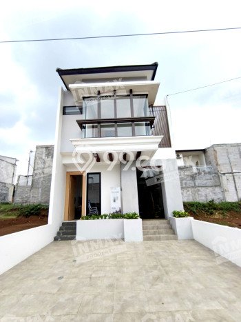 Rumah Strategis Modern Lb 115m2 di Kedungkandang, Malang Rumah Strategis Modern Lb 115m2 di Kedungkandang, Malang