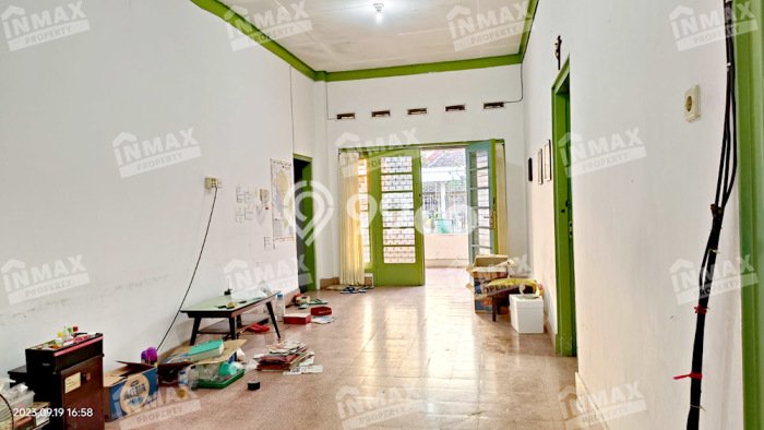 Bisa KPR! Rumah Strategis area Klojen, Luas 231m2m² LB 200m2m² Bisa KPR! Rumah Strategis area Klojen, Luas 231m2m² LB 200m2m²