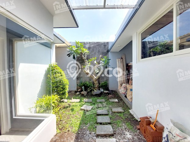 Rumah area Villa Puncak Tidar, 2 KT, Dekat Fasilitas Umum, LT 160m2m² Bangunan 110m2m² Rumah area Villa Puncak Tidar, 2 KT, Dekat Fasilitas Umum, LT 160m2m² Bangunan 110m2m²
