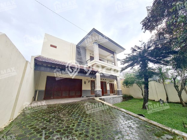 HUNIAN EKSKLUSIF! Rumah di Lowokwaru, 3 KM, Design Modern, Luas 490m2m² Bangunan 300m2m² HUNIAN EKSKLUSIF! Rumah di Lowokwaru, 3 KM, Design Modern, Luas 490m2m² Bangunan 300m2m²