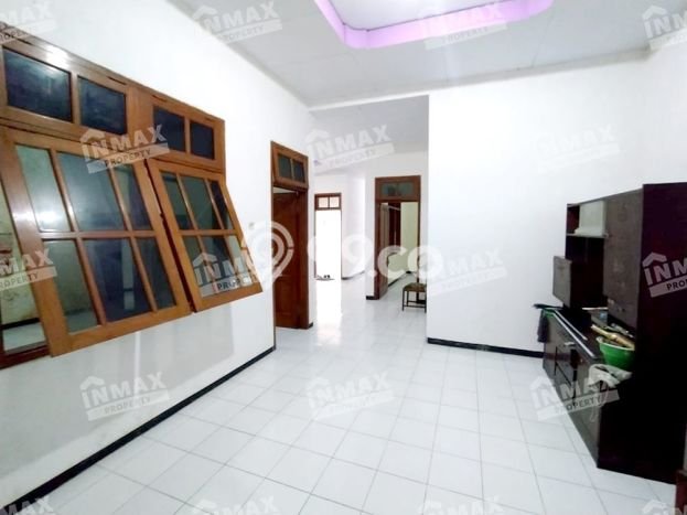 Rumah Premium kawasan Lowokwaru, 4 KT, Lingkungan Nyaman, Luas 220m2m² LB 200m2m² Rumah Premium kawasan Lowokwaru, 4 KT, Lingkungan Nyaman, Luas 220m2m² LB 200m2m²