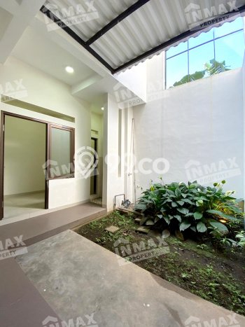 Rumah Strategis Modern Lb 180m2 di Lowokwaru, Malang Rumah Strategis Modern Lb 180m2 di Lowokwaru, Malang