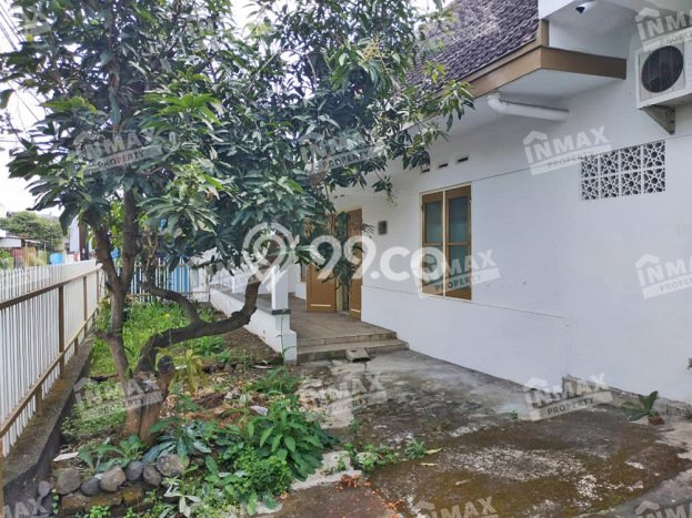 Dijual Cepat Rumah Bagus Siap Huni LB 289m2 di Klojen, Malang Dijual Cepat Rumah Bagus Siap Huni LB 289m2 di Klojen, Malang