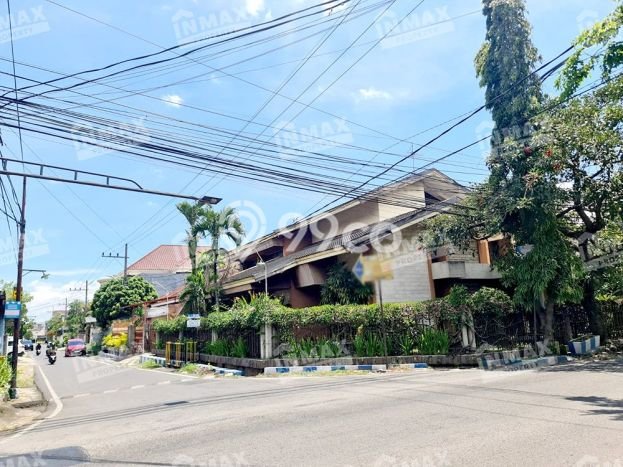 Rumah Sewa Malang LT 1207m2 LB 400m2 Area Tidar Rumah Sewa Malang LT 1207m2 LB 400m2 Area Tidar