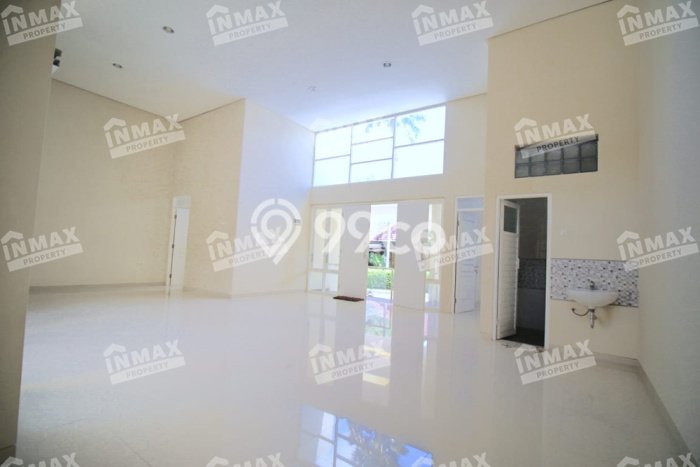 Rumah Disewakan Malang LT 196m2 LB 160m2 Area Dieng Rumah Disewakan Malang LT 196m2 LB 160m2 Area Dieng