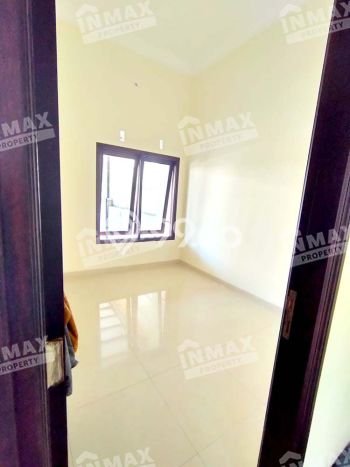 Rumah LT 190m2m² Desain Minimalis di , Dekat Fasilitas Umum, Malang Rumah LT 190m2m² Desain Minimalis di , Dekat Fasilitas Umum, Malang