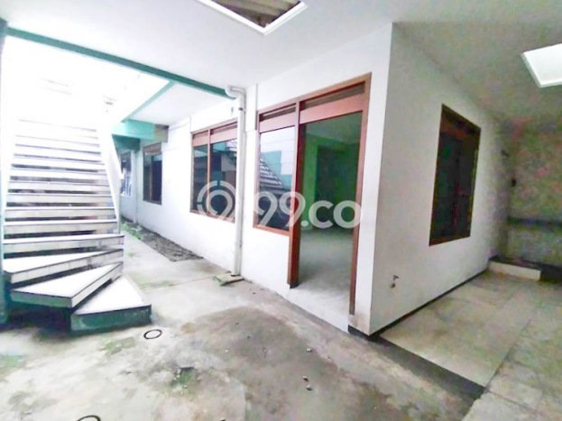 Lokasi strategis! Rumah siap huni dikontrakkan di Blimbing LB 300m2 Lokasi strategis! Rumah siap huni dikontrakkan di Blimbing LB 300m2
