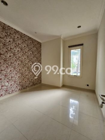 Disewakan! Rumah 3 Kamar Tidur &
3 Kamar Mandi di Gading Serpong, Tangerang Disewakan! Rumah 3 Kamar Tidur &
3 Kamar Mandi di Gading Serpong, Tangerang