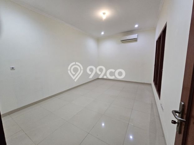 Jarang Ada! Rumah Sewa 4 Kamar Nyaman Siap Huni Alam Sutera Jarang Ada! Rumah Sewa 4 Kamar Nyaman Siap Huni Alam Sutera