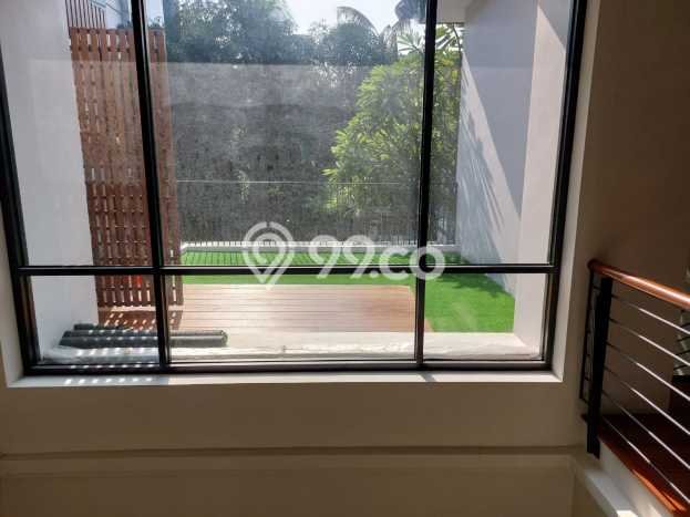 Siap Huni Hunian Elit 4 Kamar di Cilandak Dekat ke Mana Pun Siap Huni Hunian Elit 4 Kamar di Cilandak Dekat ke Mana Pun