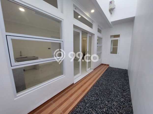 Rumah area BSD, Akses ke Tol, 4 KM, Luas 144m² LB 270m² Rumah area BSD, Akses ke Tol, 4 KM, Luas 144m² LB 270m²