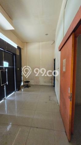 SEWA STRATEGIS! Ruko di Cengkareng, Luas 406m², Lokasi Berkembang SEWA STRATEGIS! Ruko di Cengkareng, Luas 406m², Lokasi Berkembang