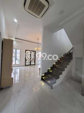 For Sale! Luxury House LT 169m2 Desain Elegan di Bintaro For Sale! Luxury House LT 169m2 Desain Elegan di Bintaro