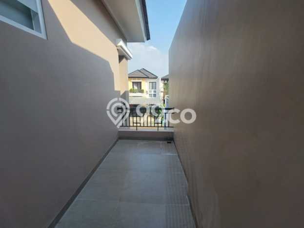 Rumah area BSD, Akses ke Tol, 4 KM, Luas 144m² LB 270m² Rumah area BSD, Akses ke Tol, 4 KM, Luas 144m² LB 270m²