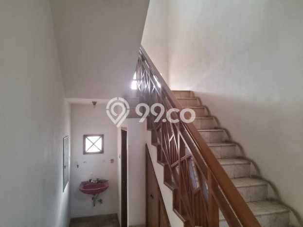 For Sale! Premium House LT 180m2 Desain Elegan di Warung Buncit For Sale! Premium House LT 180m2 Desain Elegan di Warung Buncit