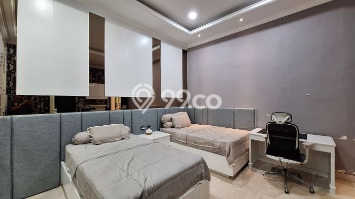Siap Huni Rumah Mewah 6 Kamar di Kebayoran Baru Dekat ke Mana Saja Siap Huni Rumah Mewah 6 Kamar di Kebayoran Baru Dekat ke Mana Saja