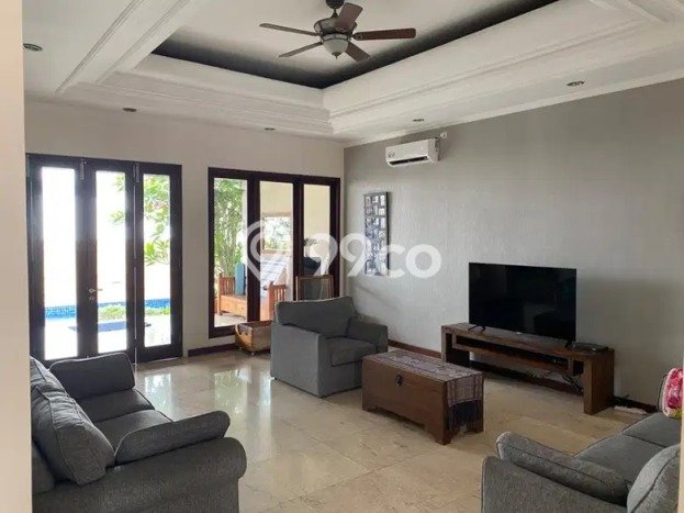 Ready to Use! Premium House LT 390m2 Desain Modern di Cipete Ready to Use! Premium House LT 390m2 Desain Modern di Cipete