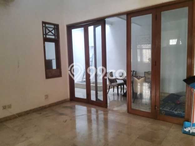 For Sale! Premium House LT 180m2 Desain Elegan di Warung Buncit For Sale! Premium House LT 180m2 Desain Elegan di Warung Buncit