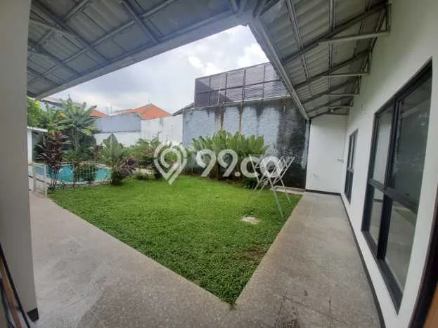 HUNIAN EKSKLUSIF! Rumah di , 4 KM, Design Modern, Luas 1000m2m² LB 800m2m² HUNIAN EKSKLUSIF! Rumah di , 4 KM, Design Modern, Luas 1000m2m² LB 800m2m²