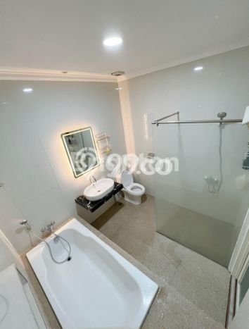 Rumah Elit Modern Tanpa Renovasi di Sutorejo Surabaya Rumah Elit Modern Tanpa Renovasi di Sutorejo Surabaya