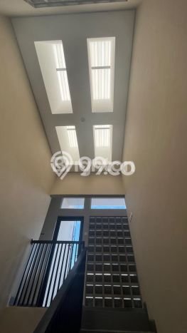 Komersial Bagus Dijual LB 448m2 Lokasi Strategis Tangerang Area Cocok untuk Bisnis Komersial Bagus Dijual LB 448m2 Lokasi Strategis Tangerang Area Cocok untuk Bisnis