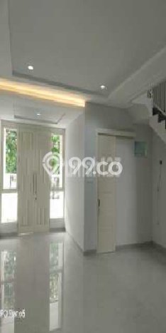 Ready to Use! Premium House LT 140m2 Desain Elegan di Manyar Ready to Use! Premium House LT 140m2 Desain Elegan di Manyar