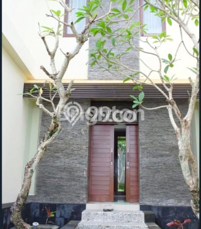Vila di , Area 350m2m², Area Strategis Vila di , Area 350m2m², Area Strategis