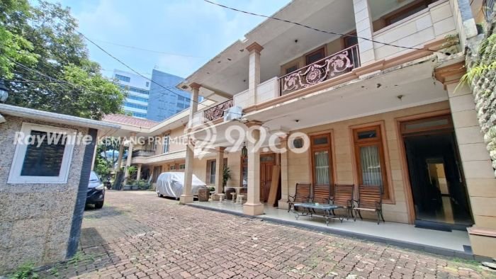 Hunian Eksklusif Siap Huni LT 1206m2 di Kebayoran Baru, Jakarta Selatan Hunian Eksklusif Siap Huni LT 1206m2 di Kebayoran Baru, Jakarta Selatan