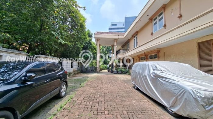 Hunian Eksklusif Siap Huni LT 1206m2 di Kebayoran Baru, Jakarta Selatan Hunian Eksklusif Siap Huni LT 1206m2 di Kebayoran Baru, Jakarta Selatan