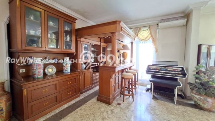 Hunian Eksklusif Siap Huni LT 1206m2 di Kebayoran Baru, Jakarta Selatan Hunian Eksklusif Siap Huni LT 1206m2 di Kebayoran Baru, Jakarta Selatan