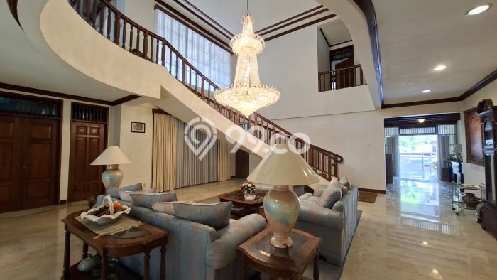 Rumah Elit Modern Siap Huni di Setiabudi Jakarta Selatan Rumah Elit Modern Siap Huni di Setiabudi Jakarta Selatan
