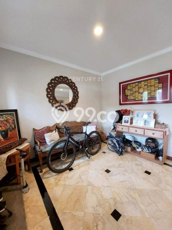 Rumah Elit LB 300m2 Siap Huni Desain Elegan di Bintaro, Tangerang Selatan Rumah Elit LB 300m2 Siap Huni Desain Elegan di Bintaro, Tangerang Selatan