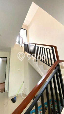 Rumah Luxury Modern Tanpa Renovasi di Bintaro Tangerang Selatan Rumah Luxury Modern Tanpa Renovasi di Bintaro Tangerang Selatan