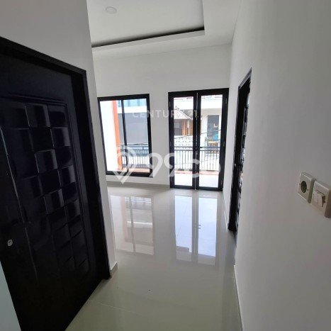 Rumah Modern Minimalis 5 KT Siap Huni di Ciputat Rumah Modern Minimalis 5 KT Siap Huni di Ciputat