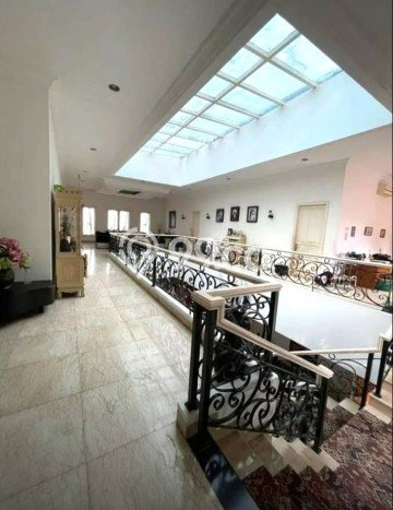 For Sale! Luxury House LT 708m2 Desain Modern di BSD City For Sale! Luxury House LT 708m2 Desain Modern di BSD City