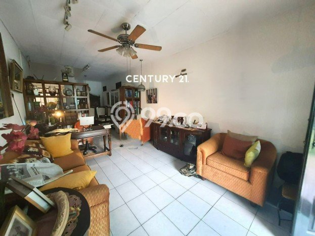 Dijual Rumah Premium dengan Fasilitas Sekitar Lengkap di Menteng, Jakarta Pusat Dijual Rumah Premium dengan Fasilitas Sekitar Lengkap di Menteng, Jakarta Pusat