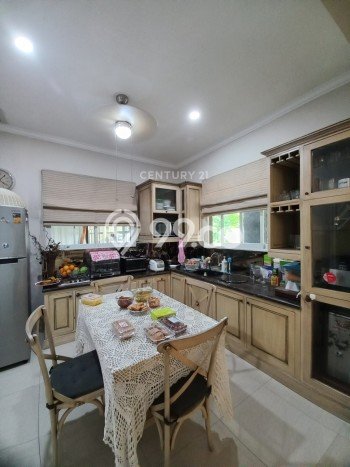 For Sale! Luxury House LT 235m2 Desain Elegan di Bintaro For Sale! Luxury House LT 235m2 Desain Elegan di Bintaro